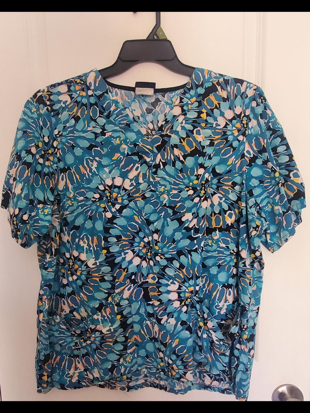 Floral Blue Pattern Women's Short Sleeve Top